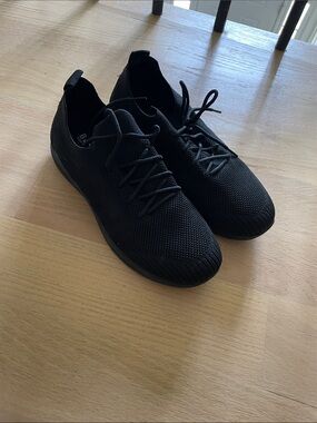 Women's Black Knit Athletic Sneakers - Lightweight Lace-Up